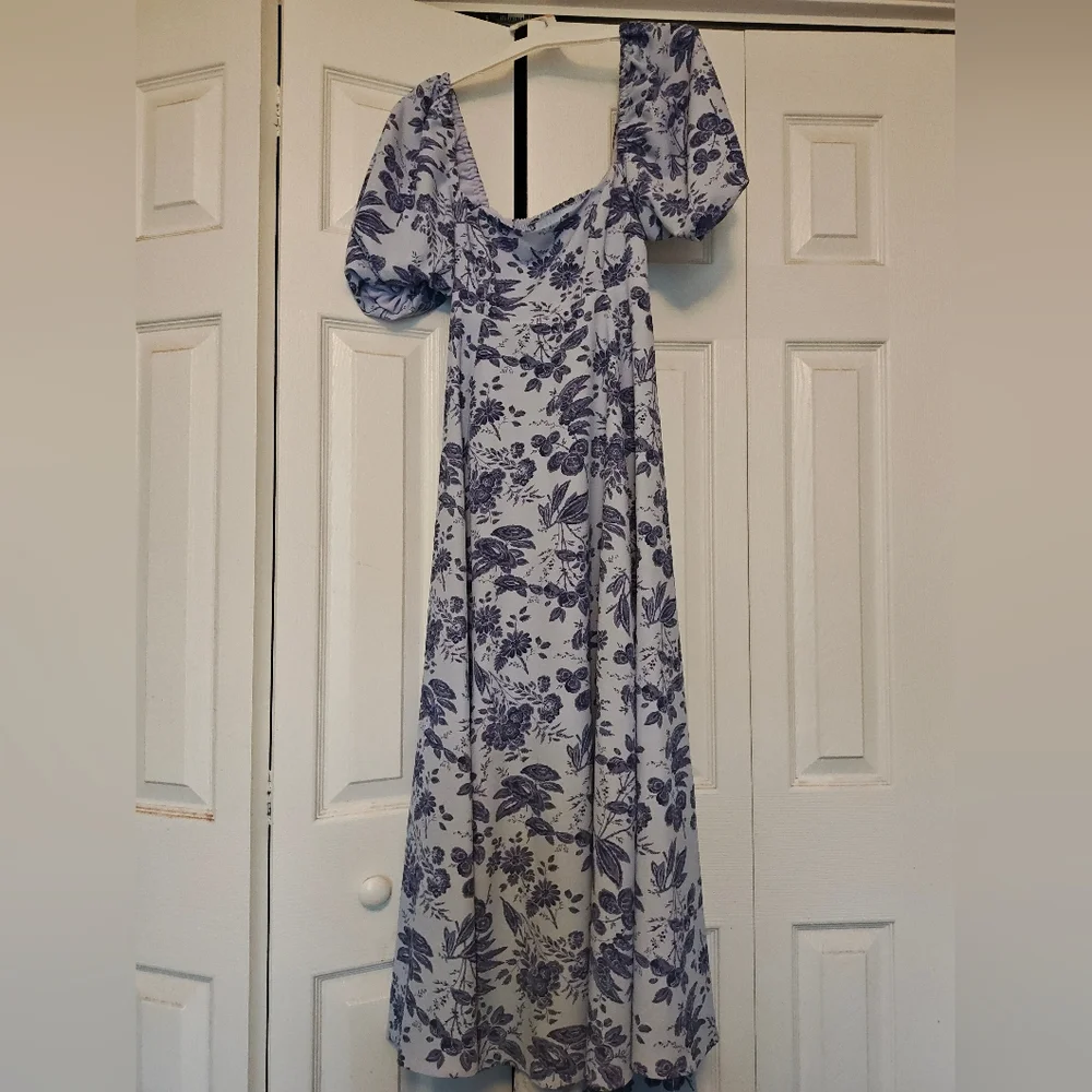 Hill House Matilda Lilac Floral Puff-Sleeve Dress - Picture 2 of 4